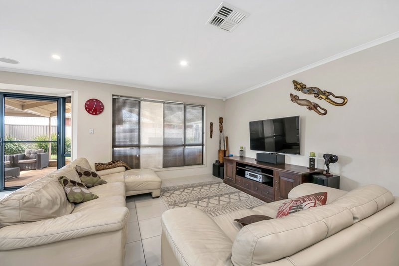 Photo - 69a Fleming Crescent, Mansfield Park SA 5012 - Image 15