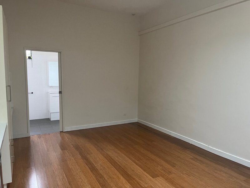 Photo - 69A Miller Street, West Melbourne VIC 3003 - Image 4