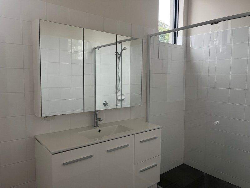 Photo - 69A Miller Street, West Melbourne VIC 3003 - Image 5