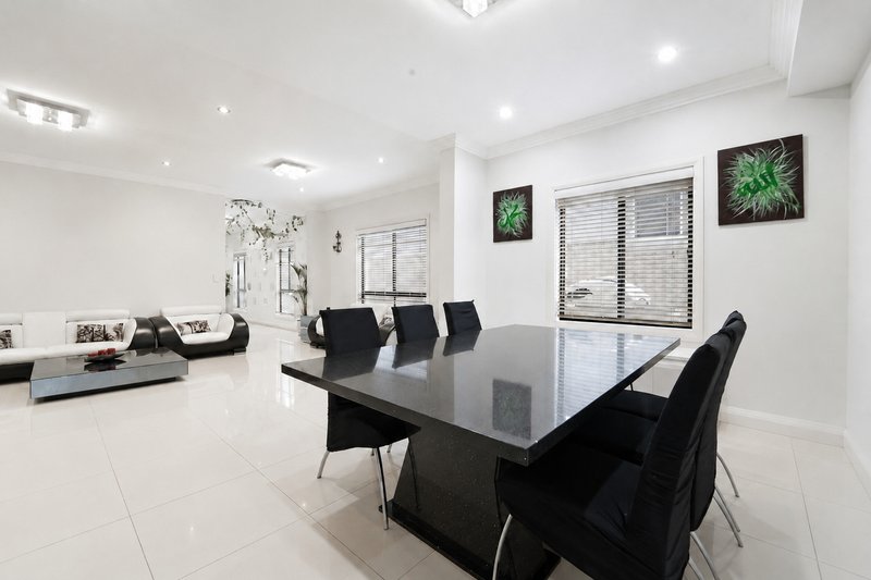 Photo - 69a Rawson Road, Guildford NSW 2161 - Image 6