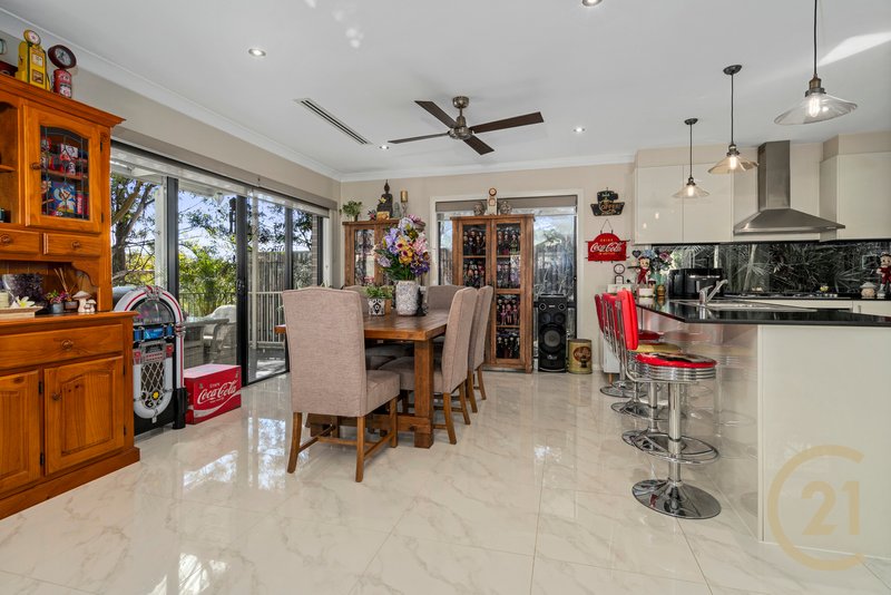 Photo - 69A St George Crescent, Sandy Point NSW 2172 - Image 5