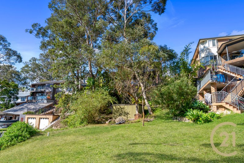 Photo - 69A St George Crescent, Sandy Point NSW 2172 - Image 25