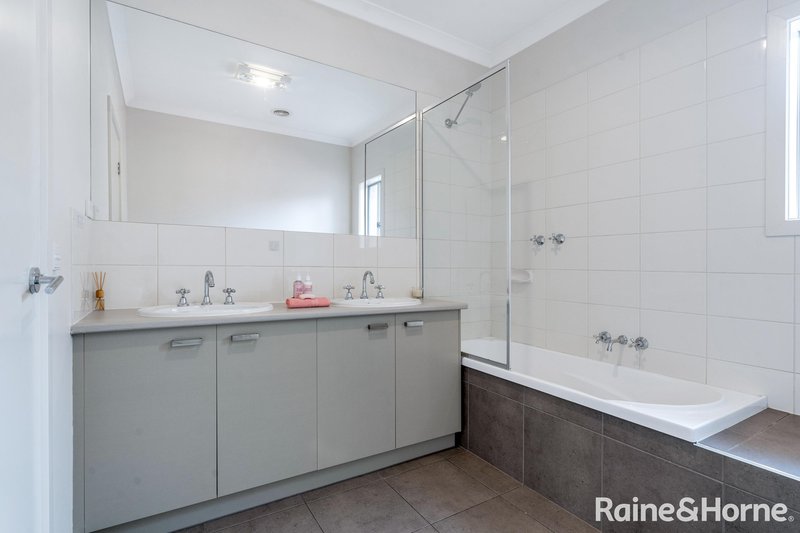 Photo - 69A Station Street, Sunbury VIC 3429 - Image 11