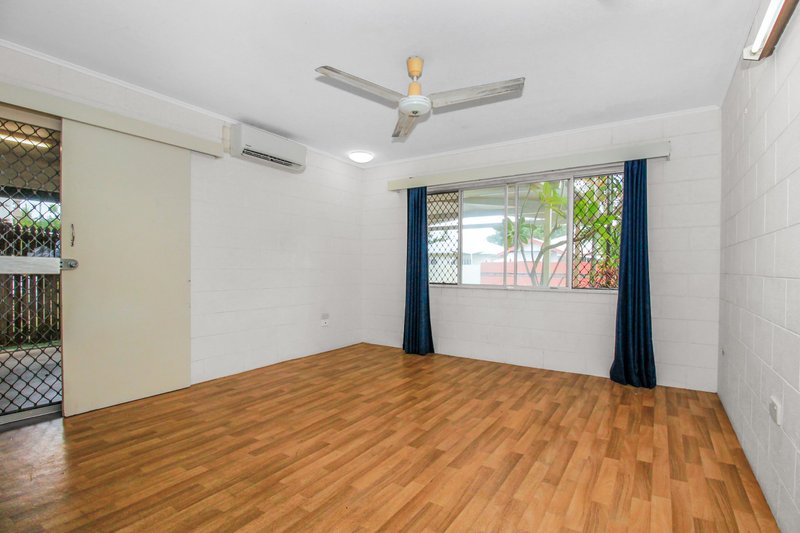 Photo - 69B Mayers Street, Manunda QLD 4870 - Image 4