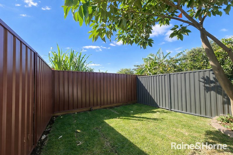 Photo - 6A Argyle Place, Macquarie Fields NSW 2564 - Image 4