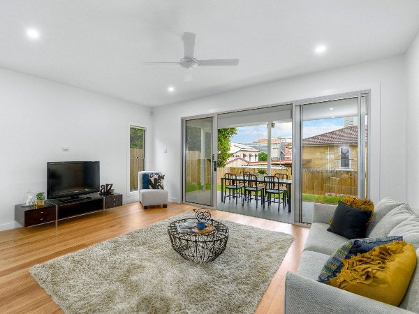 Photo - 6A Blackall Terrace, East Brisbane QLD 4169 - Image 4