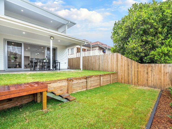 Photo - 6A Blackall Terrace, East Brisbane QLD 4169 - Image 10