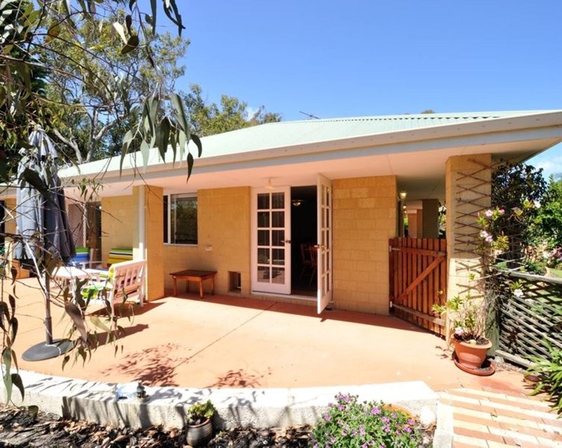 Photo - 6A Brooking Road, Coodanup WA 6210 - Image 15