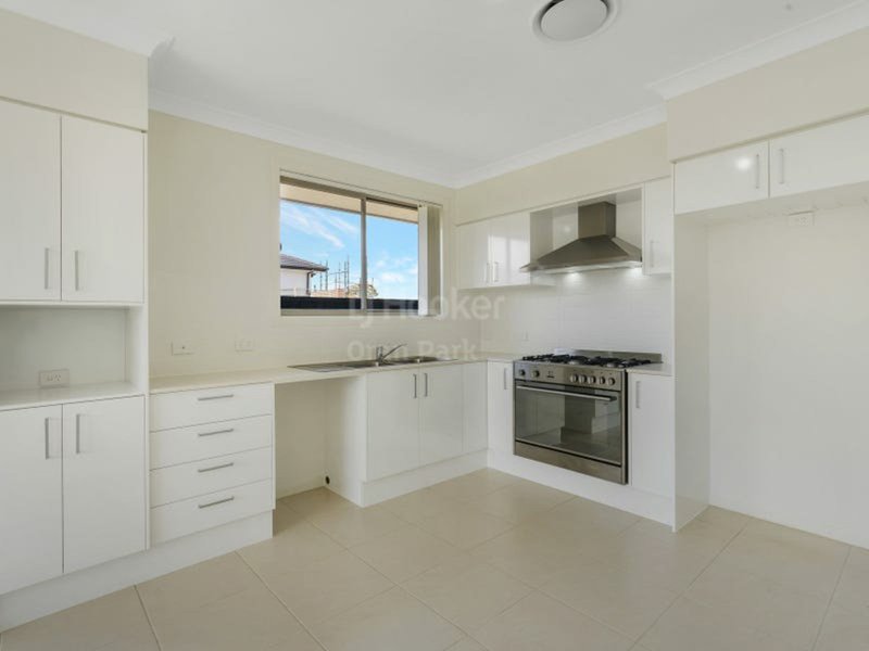 Photo - 6A Charbray Loop, Oran Park NSW 2570 - Image 2