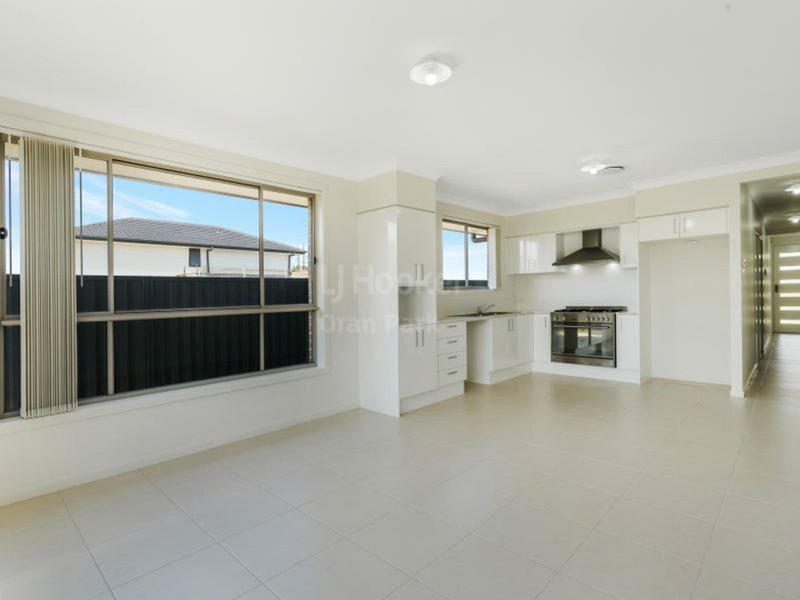 Photo - 6A Charbray Loop, Oran Park NSW 2570 - Image 4
