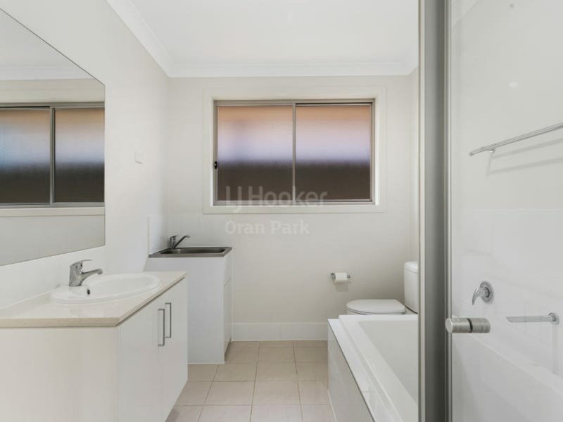 Photo - 6A Charbray Loop, Oran Park NSW 2570 - Image 5