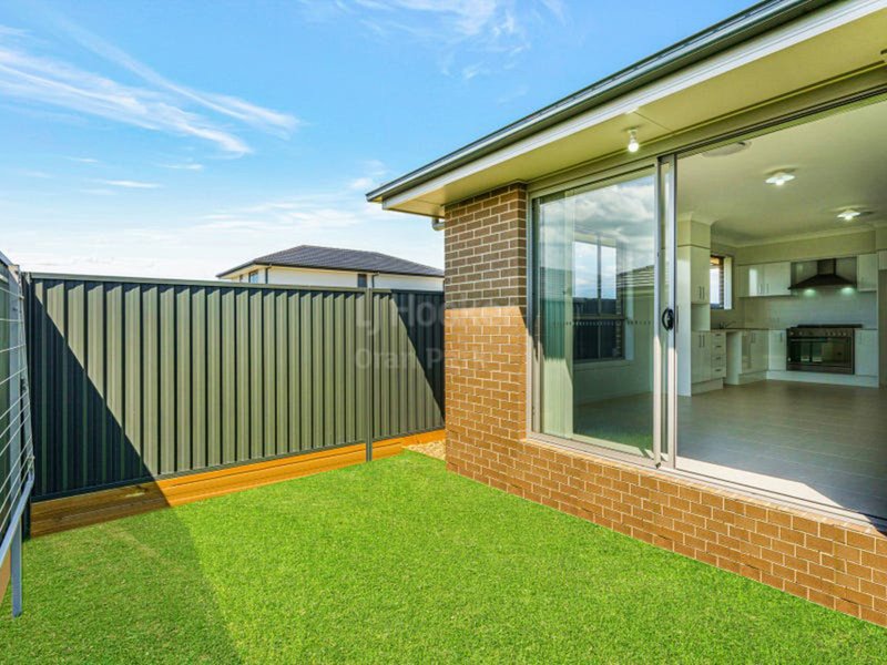 Photo - 6A Charbray Loop, Oran Park NSW 2570 - Image 7