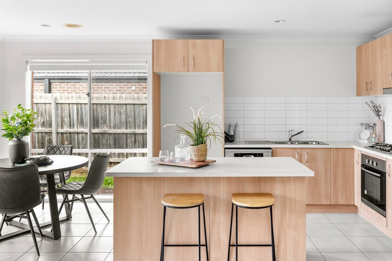 Photo - 6A Compass Lane, Wyndham Vale VIC 3024 - Image 3
