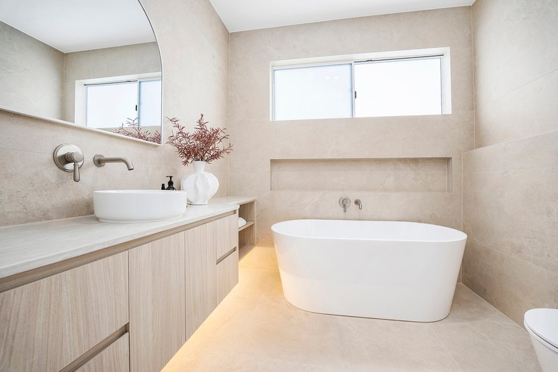 Photo - 6a Crookwell Avenue, Miranda NSW 2228 - Image 6