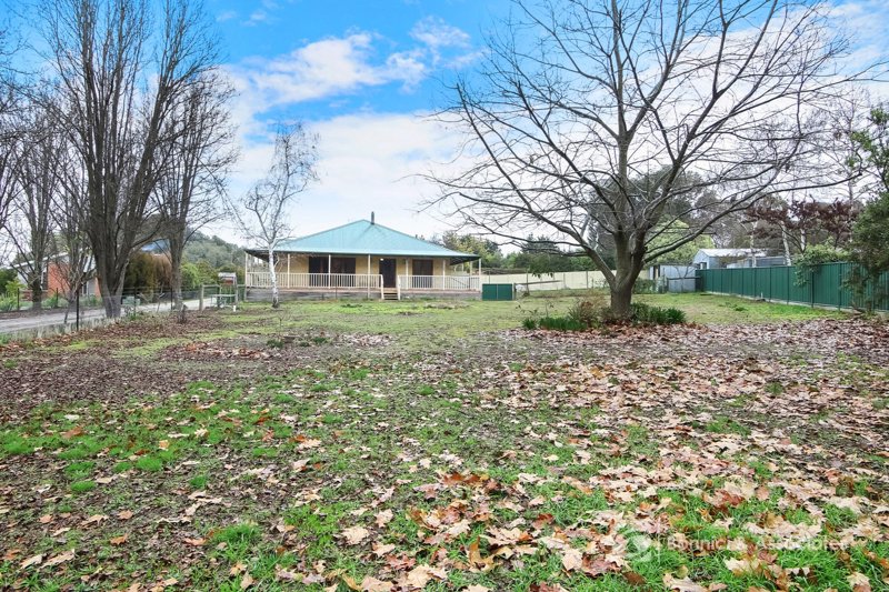 6a Diffey Road, Beechworth VIC 3747