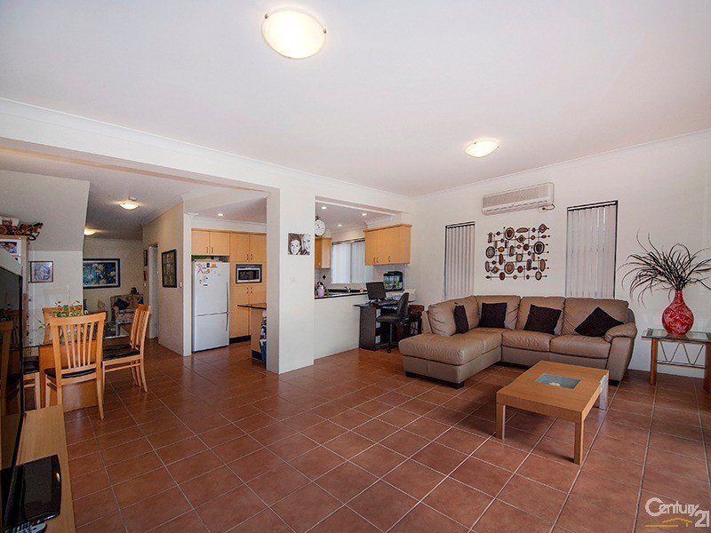 Photo - 6a Donald Street, Picnic Point NSW 2213 - Image 3