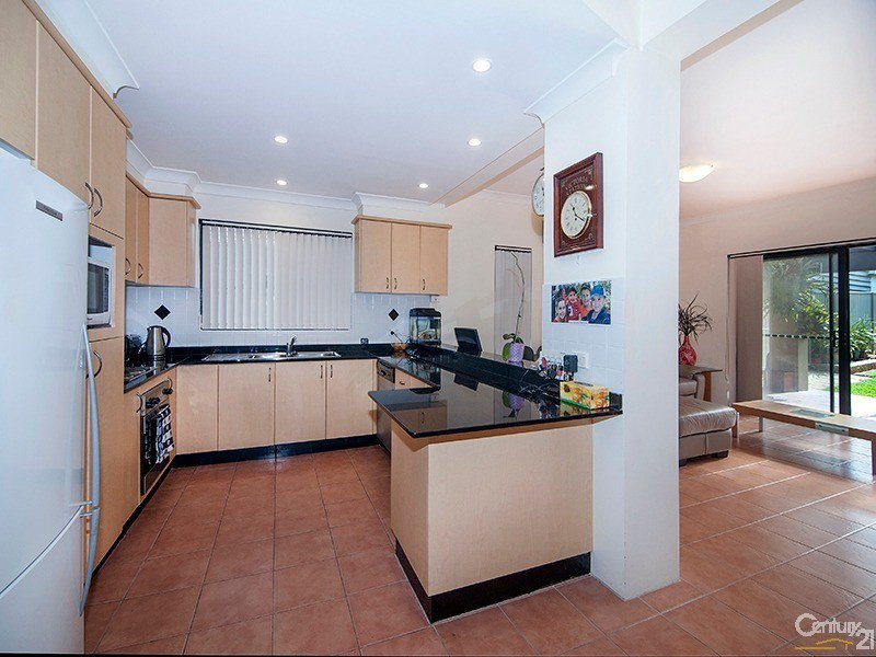 Photo - 6a Donald Street, Picnic Point NSW 2213 - Image 5