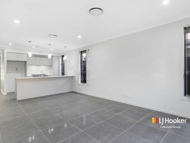 Photo - 6A Fleece Loop, Oran Park NSW 2570 - Image 2