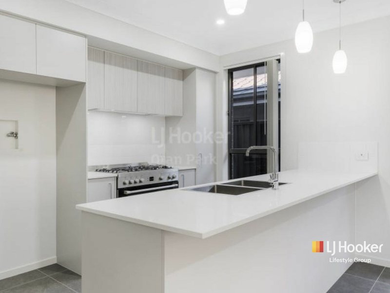 Photo - 6A Fleece Loop, Oran Park NSW 2570 - Image 3
