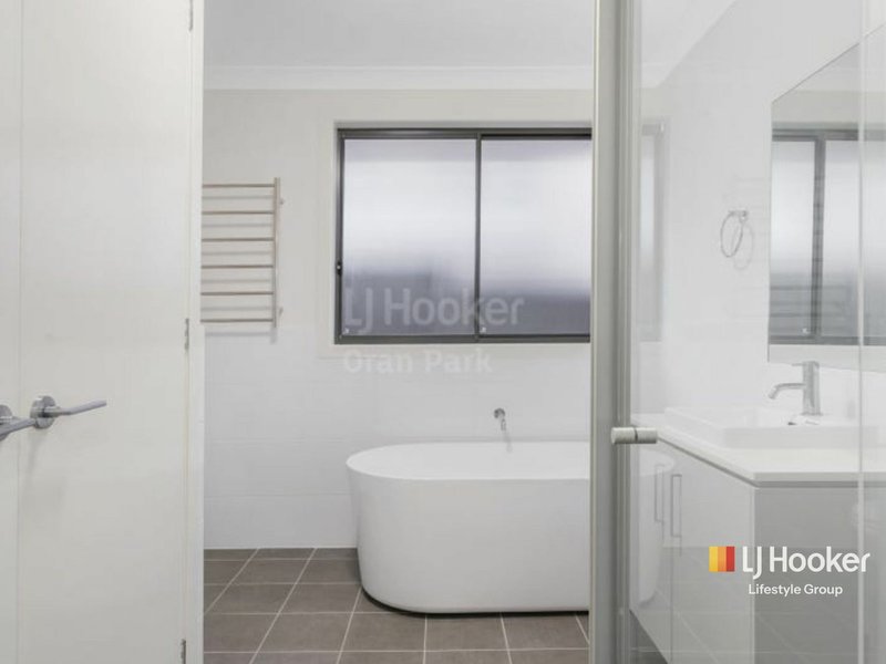 Photo - 6A Fleece Loop, Oran Park NSW 2570 - Image 8