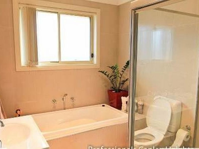 Photo - 6A Foxlow Street, Canley Heights NSW 2166 - Image 4