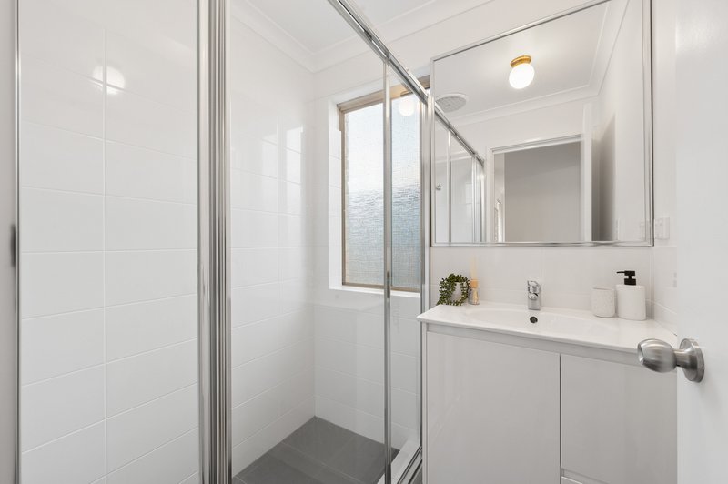 Photo - 6A Frawley Gardens, Murdoch WA 6150 - Image 9