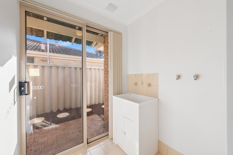 Photo - 6A Frawley Gardens, Murdoch WA 6150 - Image 12
