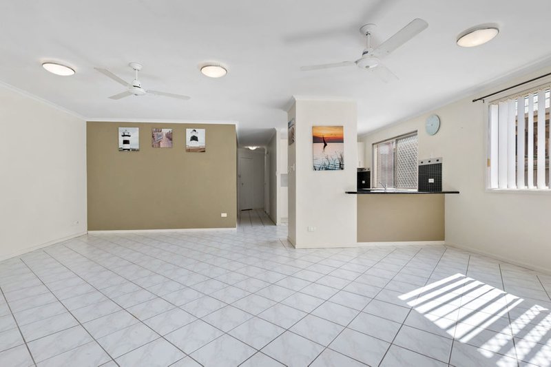 Photo - 6A Garney Street, Redcliffe QLD 4020 - Image 3