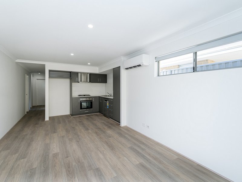 Photo - 6A Glimmer Rd, , Eglinton WA 6034 - Image 3