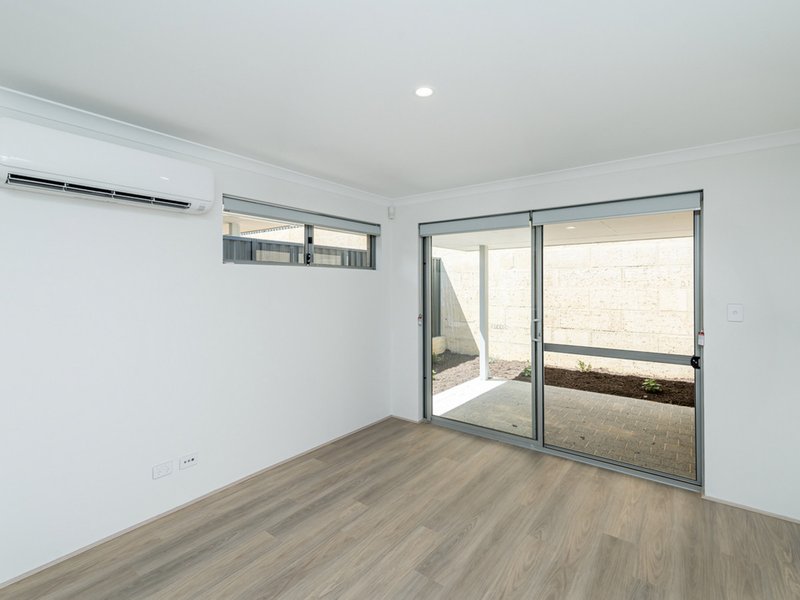 Photo - 6A Glimmer Rd, , Eglinton WA 6034 - Image 4
