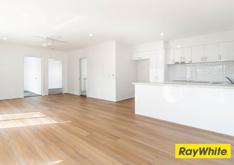 Photo - 6a Ironwood Street, Crestmead QLD 4132 - Image 4