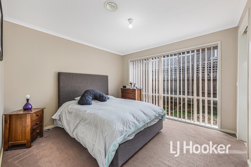 Photo - 6A Jacqueline Place, Pakenham VIC 3810 - Image 9