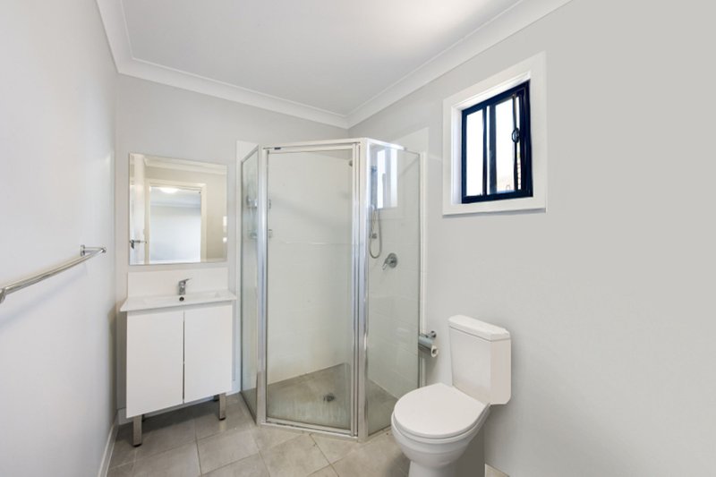 Photo - 6a Koby Close, Lake Haven NSW 2263 - Image 5