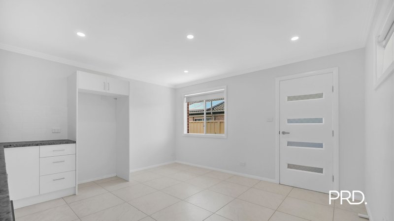 Photo - 6A Oriole Street, Glenmore Park NSW 2745 - Image 4