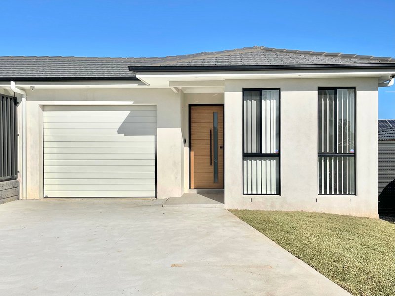 6a Prospero Cl , Rosemeadow NSW 2560