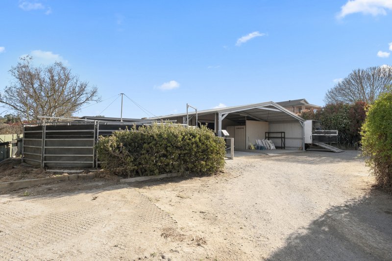 Photo - 6a Racecourse Drive, Goulburn NSW 2580 - Image 12