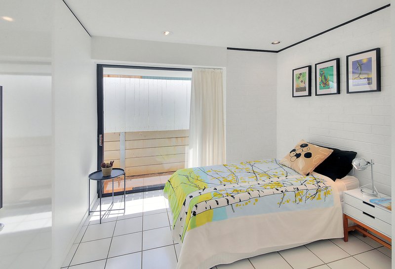 Photo - 6A Redpath Street, Wishart QLD 4122 - Image 7