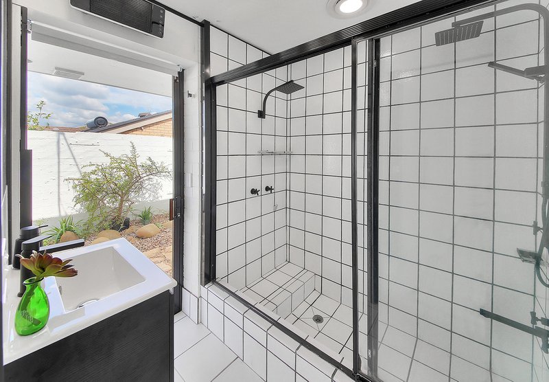 Photo - 6A Redpath Street, Wishart QLD 4122 - Image 8