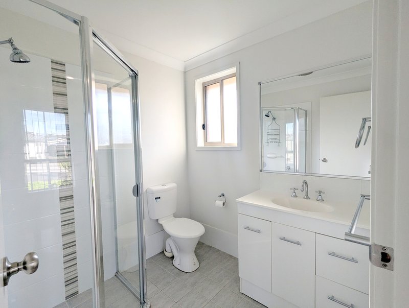 Photo - 6A Slate Street, Gillieston Heights NSW 2321 - Image 10
