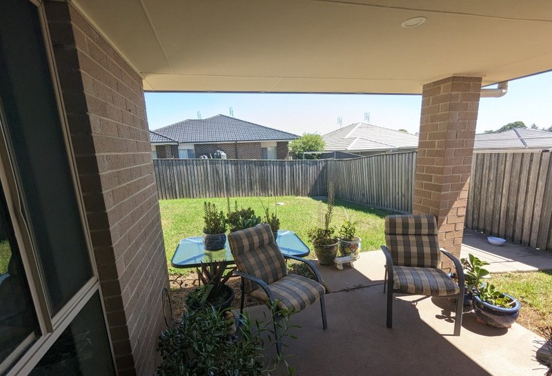 Photo - 6A Slate Street, Gillieston Heights NSW 2321 - Image 11