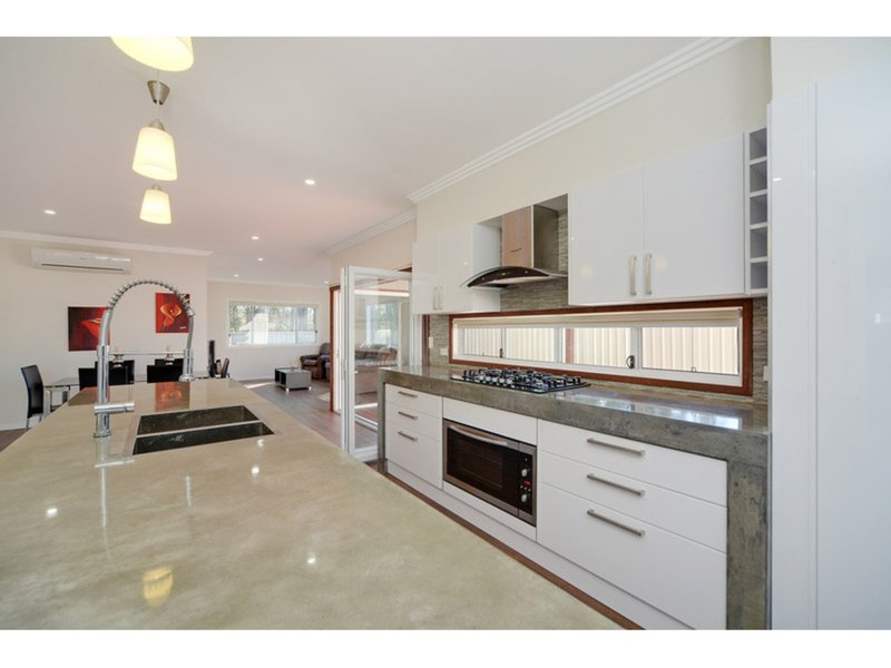 Photo - 6A Waxberry Place, Sanctuary Point NSW 2540 - Image 9