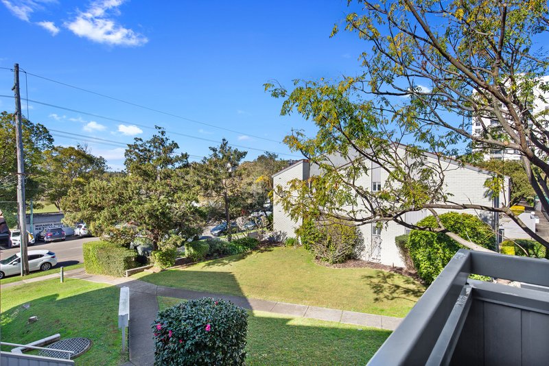 Photo - 6A/5 - 29 Wandella Road, Miranda NSW 2228 - Image 3