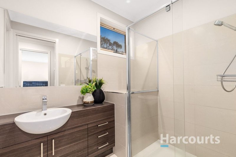 Photo - 6B Anne Road, Knoxfield VIC 3180 - Image 8