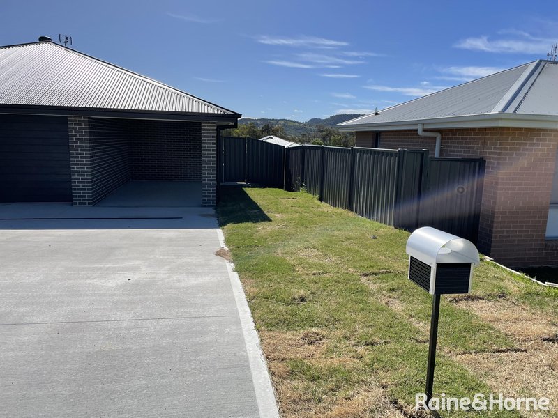 Photo - 6B Cliffdale Place, Kootingal NSW 2352 - Image 1