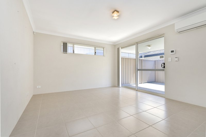 Photo - 6B Laurina Way, Beeliar WA 6164 - Image 2