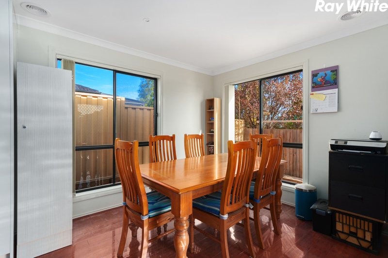 Photo - 6B Lima Place, Pakenham VIC 3810 - Image 7