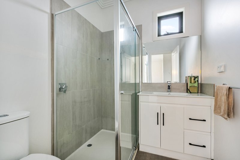 Photo - 6B Oulton Crescent, Reservoir VIC 3073 - Image 8