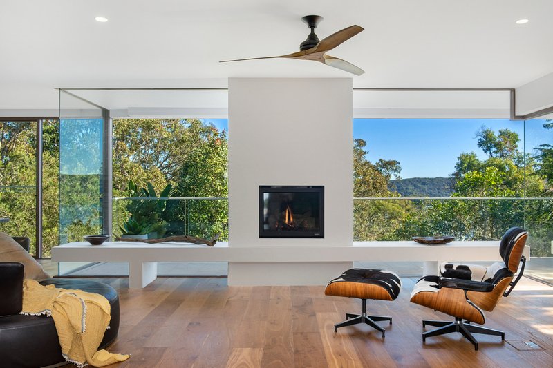 Photo - 6B Surf Road, Whale Beach NSW 2107 - Image 3