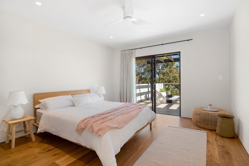 Photo - 6B Surf Road, Whale Beach NSW 2107 - Image 11