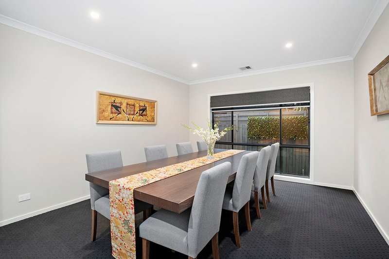 Photo - 6B Tenham Grove, Cheltenham VIC 3192 - Image 8